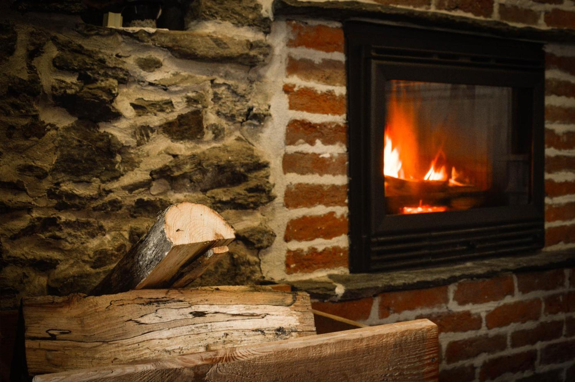 Chalet In Pietra E Legno Con Caminetto Inverso Pinasca Экстерьер фото