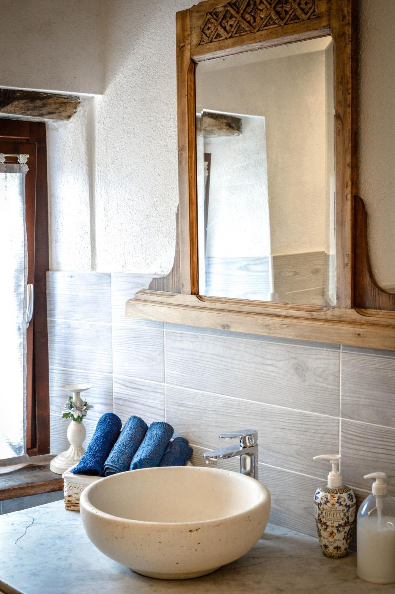 Chalet In Pietra E Legno Con Caminetto Inverso Pinasca Экстерьер фото