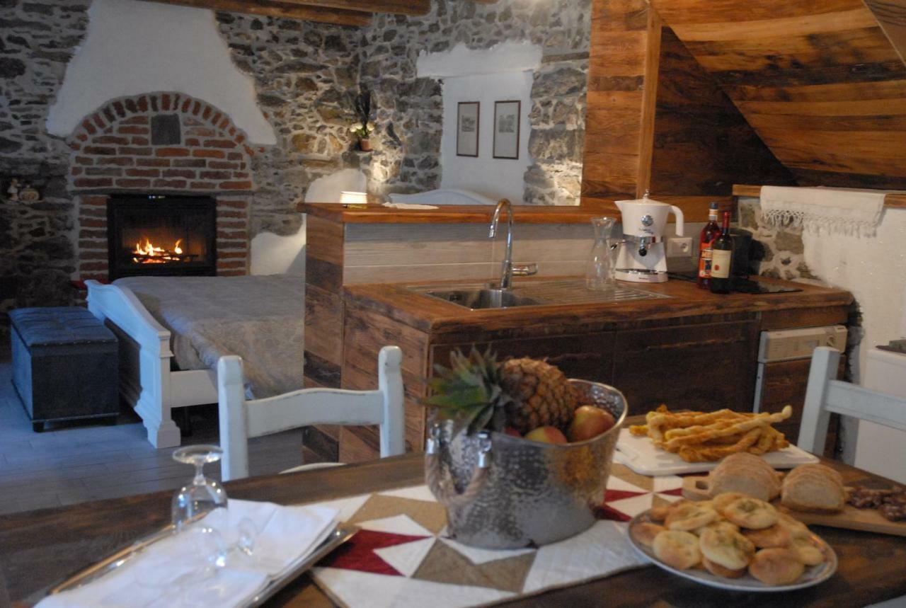 Chalet In Pietra E Legno Con Caminetto Inverso Pinasca Экстерьер фото